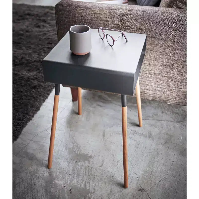 Mesa Auxiliar Alta Blanca/Negra con Estante de Almacenamiento, Acero + Madera, Individual